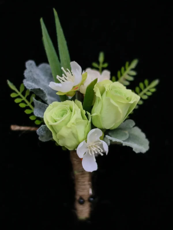 GREEN FOREVER BOUTONNIERE